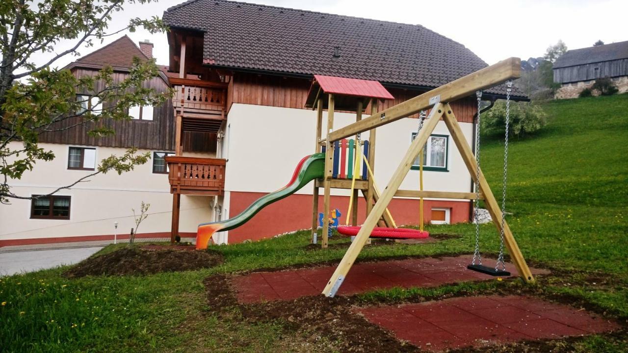 Ferienhof Gindl Und Gaestehaus Gindl Tauplitz Eksteriør bilde